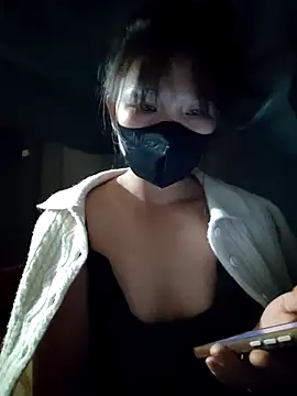 Snapshot of linh-miu99 chatting on 15, 11, 2025 linh-miu99 online show from 15, 11, 2025