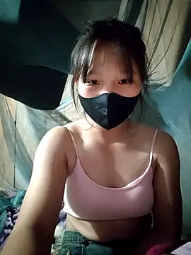 Snapshot of linh-miu99 chatting on 20, 11, 2025 linh-miu99 online show from 20, 11, 2025