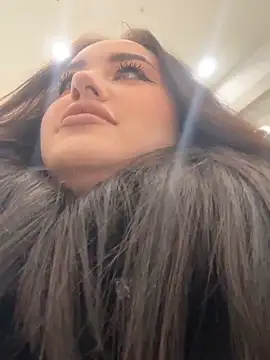 Snapshot of KiraSunshine chatting on 19, 12, 2025 KiraSunshine online show from 19, 12, 2025