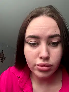 Snapshot of KiraSunshine chatting on 23, 12, 2025 KiraSunshine online show from 23, 12, 2025