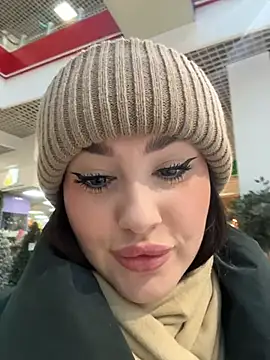 Snapshot of KiraSunshine chatting on 26, 11, 2025 KiraSunshine online show from 26, 11, 2025