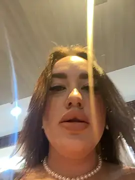 KiraSunshine online show from 18, 1, 2026