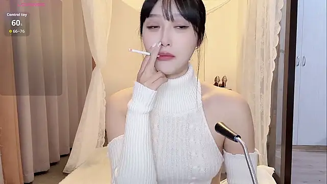 Xiaowen-wen online show from 15, 12, 2025