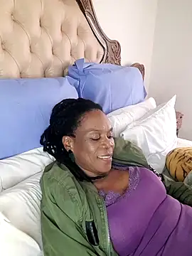 Hotcougar online show from 3, 12, 2025