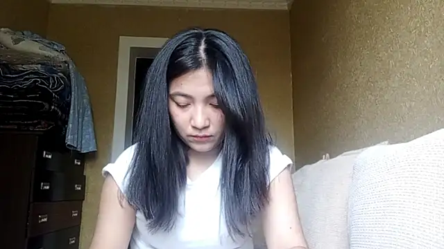 LinneaHyles online show from 3, 11, 2025