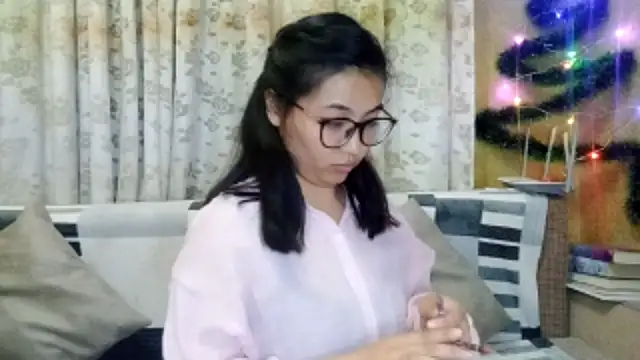 LinneaHyles online show from 16, 12, 2025