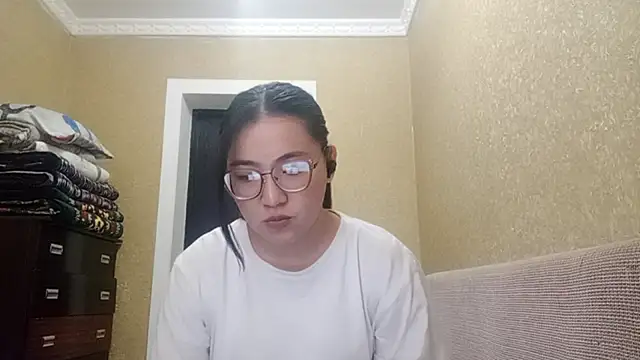 LinneaHyles online show from 14, 11, 2025