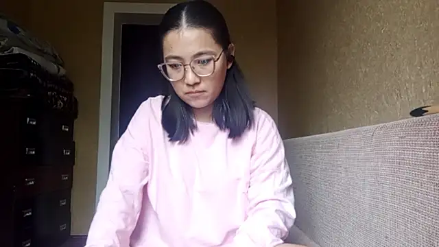 LinneaHyles online show from 16, 11, 2025