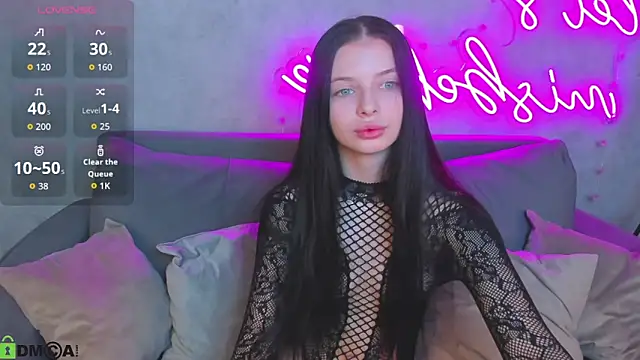 Eva Mayers online show from 1, 2, 2026