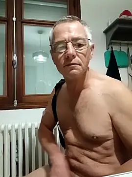 Snapshot of Sexyfab65 chatting on 27, 10, 2025 Sexyfab65 online show from 27, 10, 2025