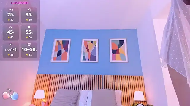 AuroraPinkk online show from 8, 3, 2026