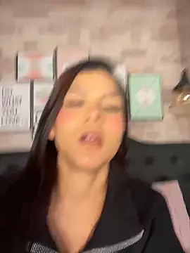 Snapshot of CherrySmirkXXX chatting on 18, 5, 2026 CherrySmirkXXX online show from 18, 5, 2026