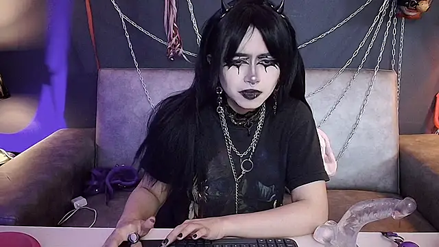 Snapshot of Navier__ chatting on 30, 11, 2025 Navier online show from 30, 11, 2025