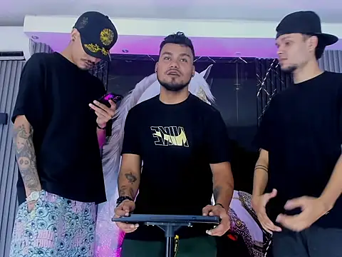 handsome boys22 online show from 20, 12, 2025