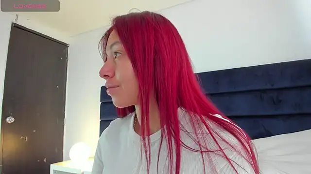 Snapshot of melanie_roux__ chatting on 26, 2, 2026 melanie roux online show from 26, 2, 2026