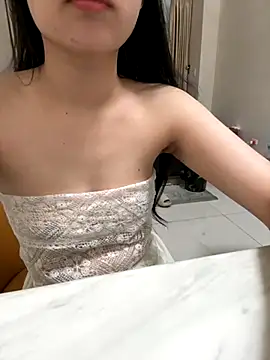 Minhee22 online show from 8, 11, 2025