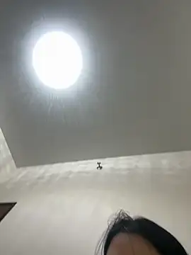 Minhee22 online show from 9, 11, 2025