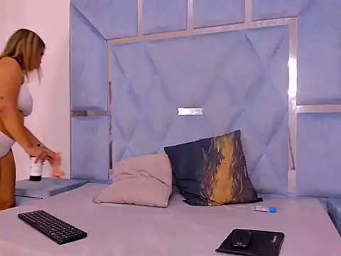 valentinaasm online show from 27, 10, 2025