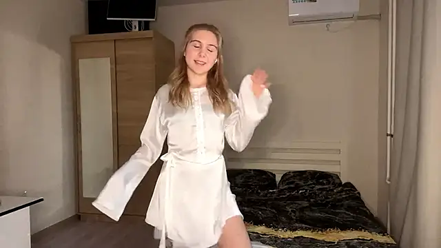 MyraLitterers online show from 7, 11, 2025