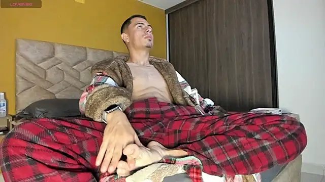 Snapshot of Gregory_mancini chatting on 25, 11, 2025 Gregory mancini online show from 25, 11, 2025