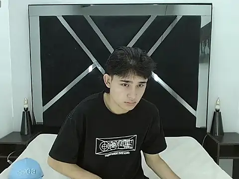 Tom 0001 online show from 17, 12, 2025