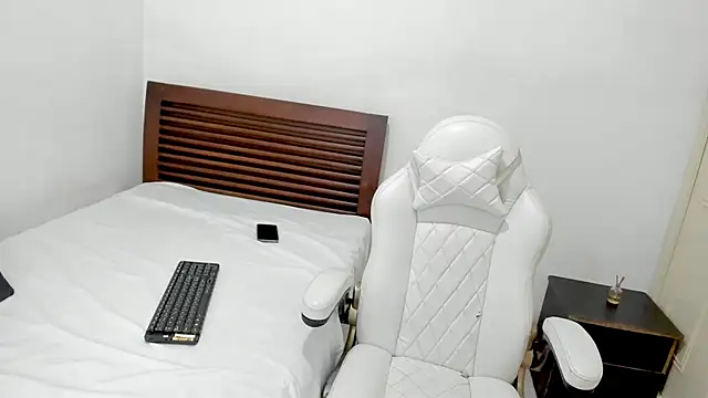 tifanymonroe online show from 16, 11, 2025