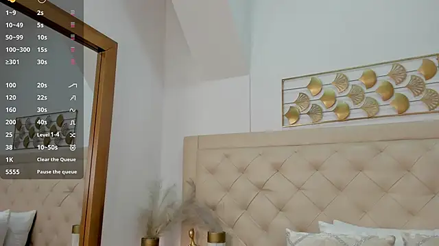 lucia lorenz online show from 13, 1, 2026