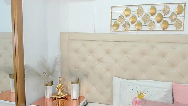 lucia lorenz online show from 21, 12, 2025