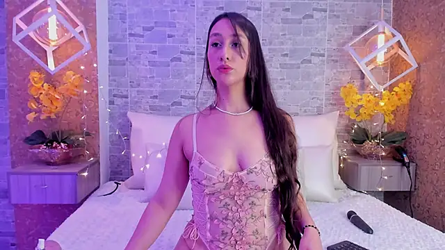 Snapshot of Catalina-Thompson chatting on 16, 11, 2025 Catalina-Thompson online show from 16, 11, 2025