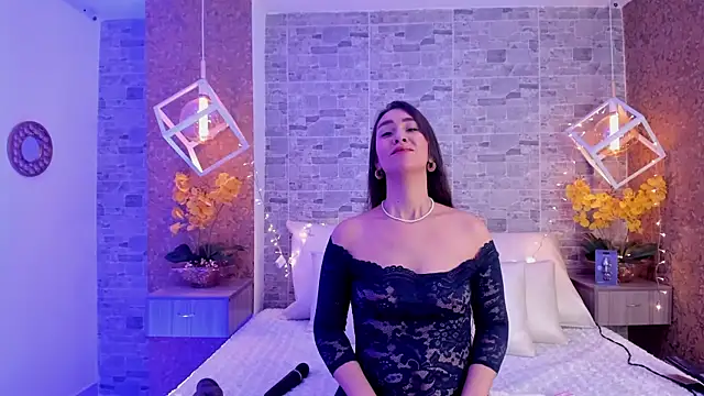 Snapshot of Catalina-Thompson chatting on 14, 11, 2025 Catalina-Thompson online show from 14, 11, 2025