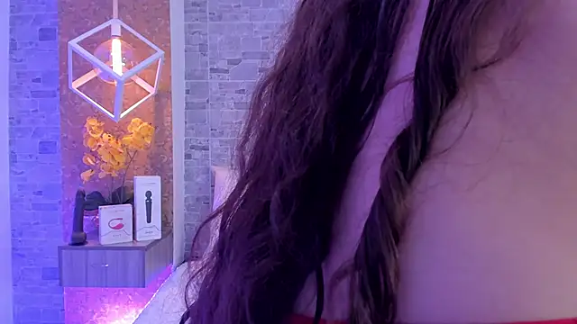 Snapshot of Catalina-Thompson chatting on 25, 10, 2025 Catalina-Thompson online show from 25, 10, 2025