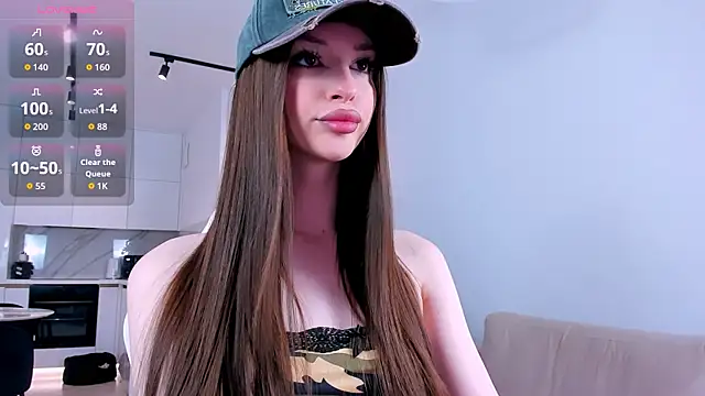 Snapshot of khloeforever chatting on 19, 1, 2026 khloeforever online show from 19, 1, 2026