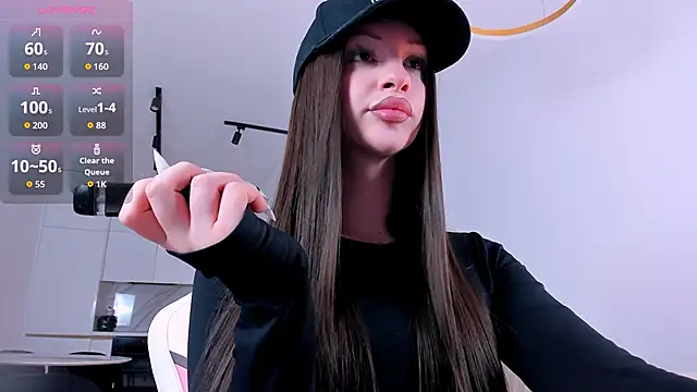 Snapshot of khloeforever chatting on 5, 2, 2026 khloeforever online show from 5, 2, 2026