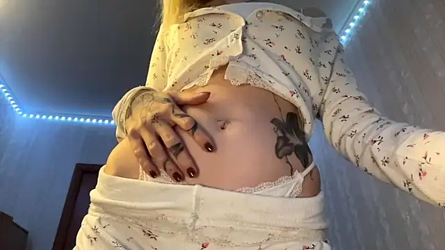 Twist drip blonde online show from 26, 11, 2025