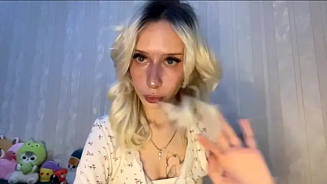 Twist drip blonde online show from 2, 12, 2025