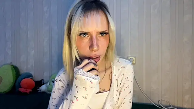 Twist drip blonde online show from 29, 11, 2025