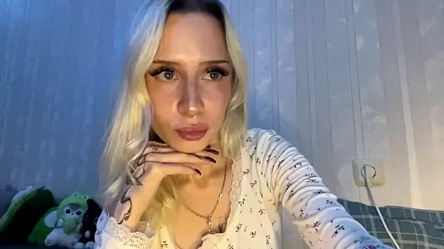 Twist drip blonde online show from 21, 11, 2025