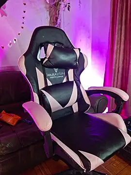 chloebrownn03 online show from 29, 3, 2026