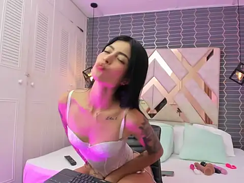 Wendy Lexxx online show from 12, 11, 2025