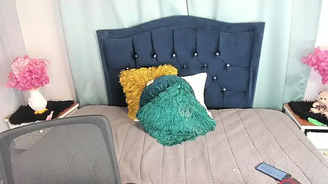 Inaya Khalifa online show from 9, 1, 2026