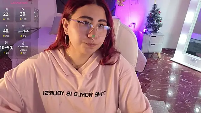 littlee red online show from 22, 12, 2025