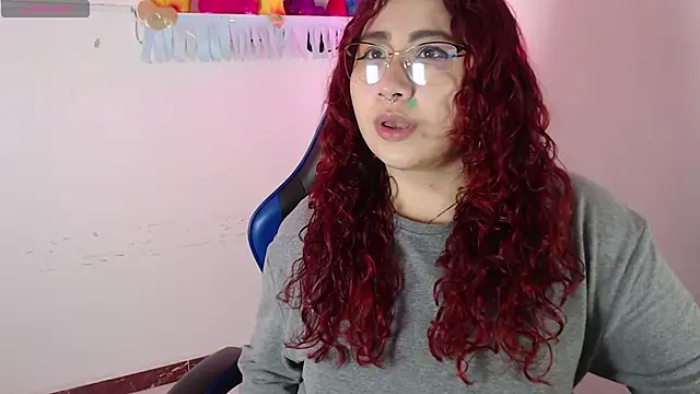 littlee red online show from 14, 12, 2025