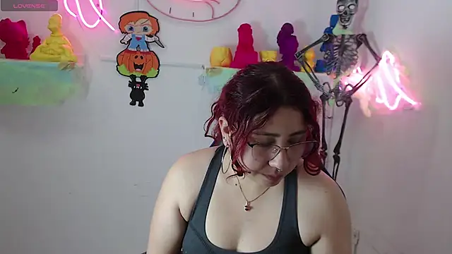 littlee red online show from 29, 10, 2025