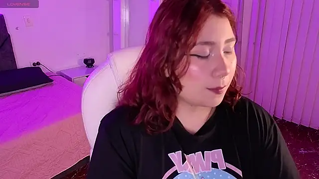 littlee red online show from 26, 5, 2026