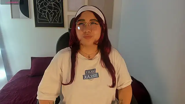 littlee red online show from 5, 1, 2026