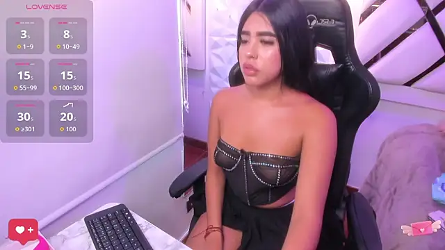 Darla Santos  online show from 21, 11, 2025