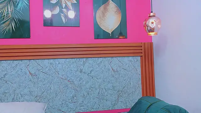 matureahomegirl online show from 2, 4, 2026