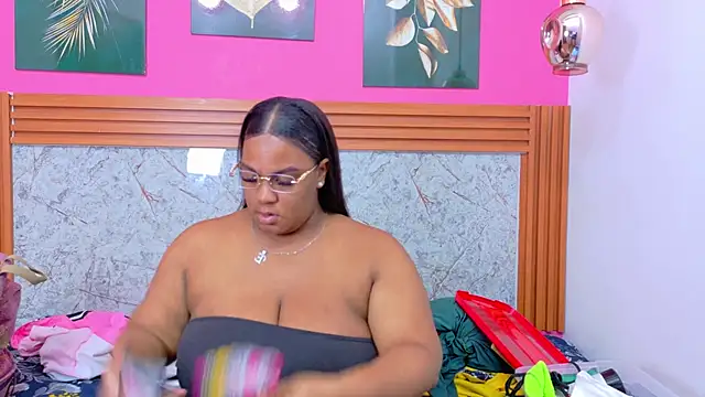 Snapshot of matureahomegirl chatting on 20, 2, 2026 matureahomegirl online show from 20, 2, 2026