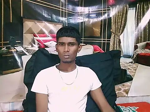 Snapshot of IndianThuggin chatting on 4, 7, 2026 IndianThuggin online show from 4, 7, 2026