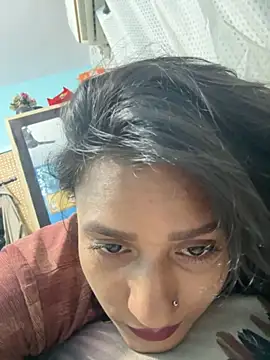 heenashai online show from 4, 11, 2025